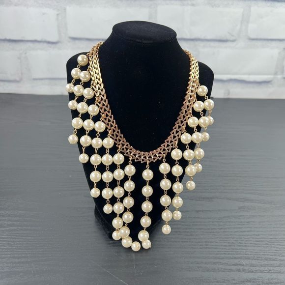 Fashion golden statement necklace - Picture 1 of 11